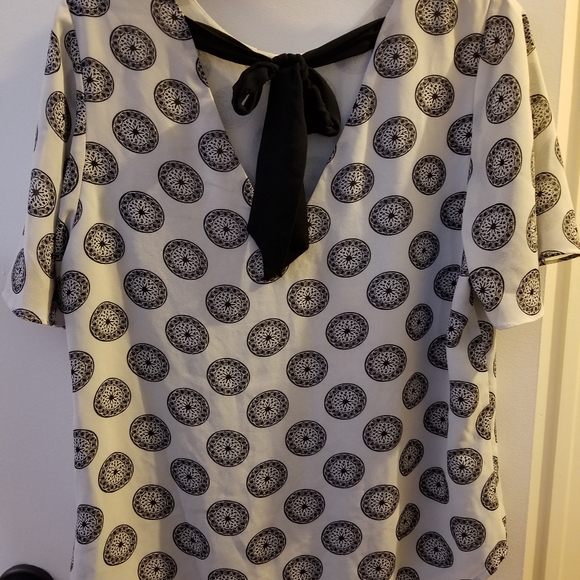 Short sleeves blouse - Picture 3 of 4